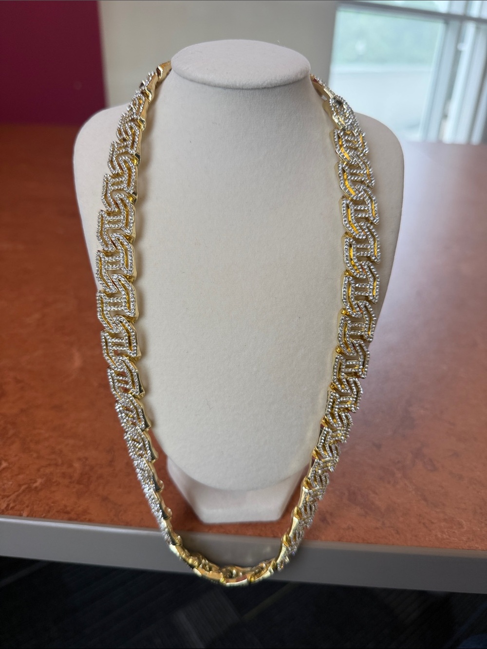 Gold 24in Link Chain w/VVSCZ Jewels